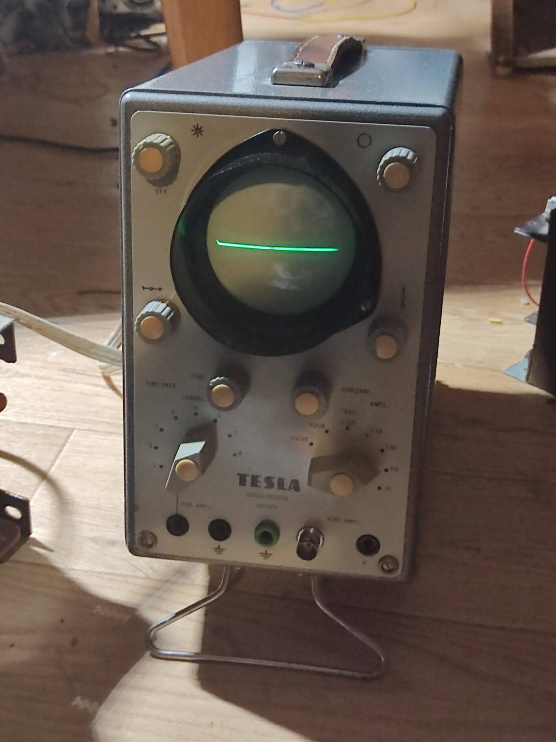 Tesla BM370